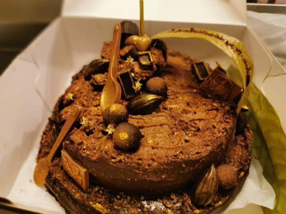 C:\Users\GCPI-ROBBY\Desktop\chocolate queen\PHOTOS\FEATURED ARTICLES\8C - FATHERS DAY CAKE\10.jpg