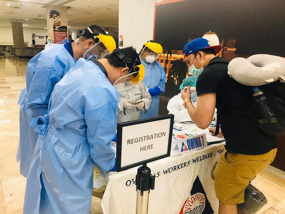 C:\Users\GCPI-ROBBY\Desktop\RMA NEWS\ARTICLES\ARTICLE 271 - PIA OFW STRANDED MANILA\ofw-2.jpg