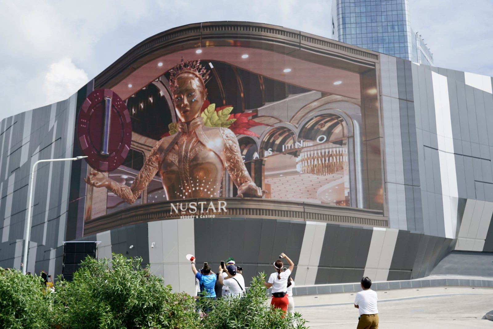 C:\Users\GCPI-ROBBY\Desktop\MINERVA STOCK ARTICLE\JUMBOTRON.jpg