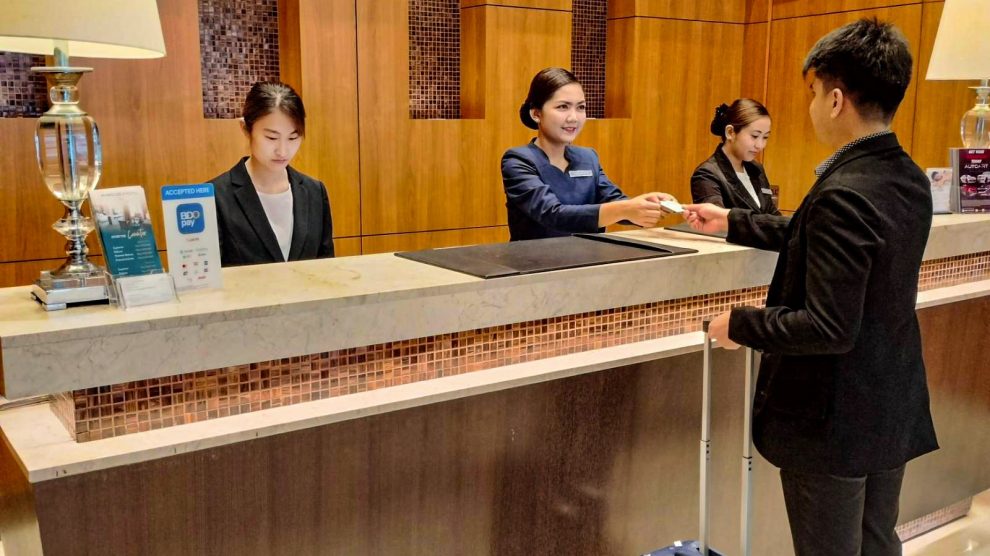 C:\Users\GCPI-ROBBY\Desktop\PRS\PR 10 - HAROLDS EVOTEL\Front Desk.jpg