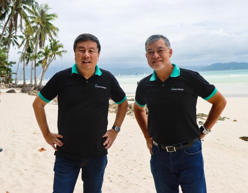 C:\Users\GCPI-ROBBY\Desktop\CONVERGE BORACAY TRIP\Boracay_Converge CEO and COO.jpg