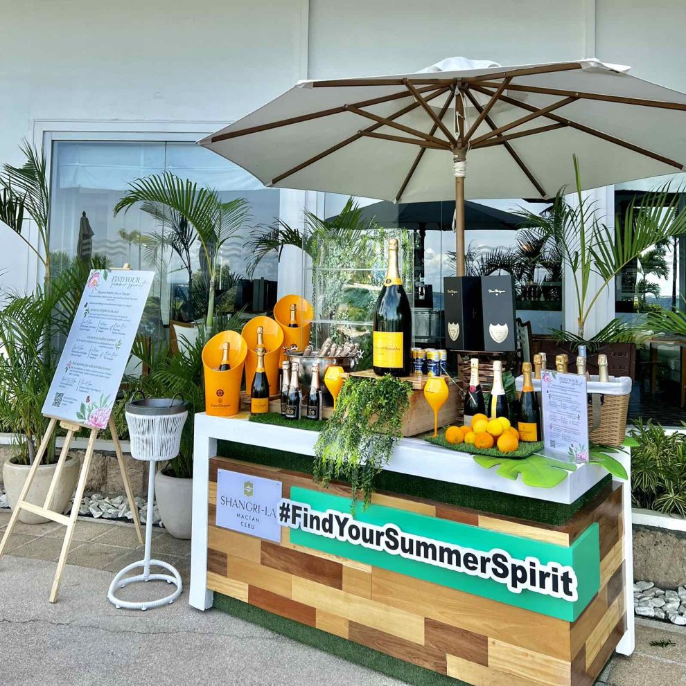 C:\Users\GCPI-ROBBY\Desktop\PRS\SHANGRILA OFFICIAL PR SUMMER SPIRIT\Champagne Bar at Acqua.jpg