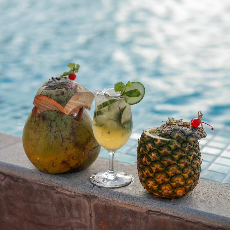 Poolside L5 Cocktails(1)