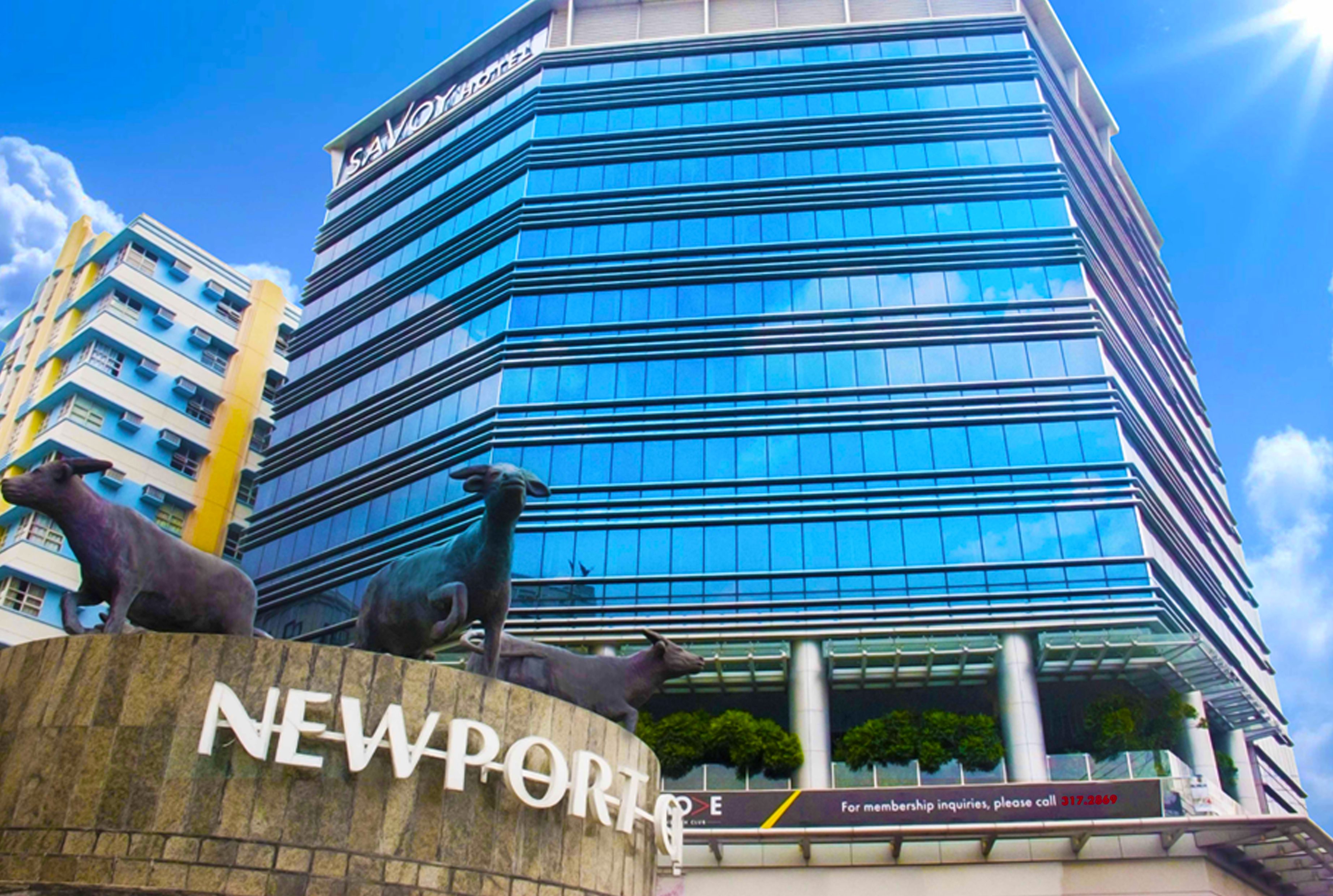 Savoy Hotel Manila Facade (1)(1)