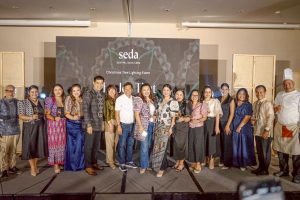 03 Seda Central Bloc Cebu Executives with Cebu Government Officials led by Mayor Nestor Archival and Gov. Pam Baricuatro(1)