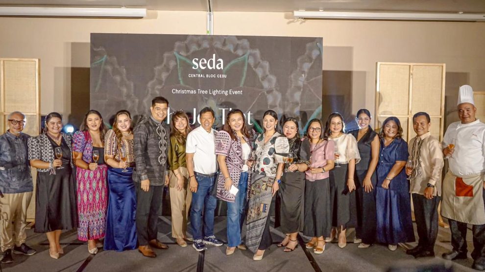 03 Seda Central Bloc Cebu Executives with Cebu Government Officials led by Mayor Nestor Archival and Gov. Pam Baricuatro(1)