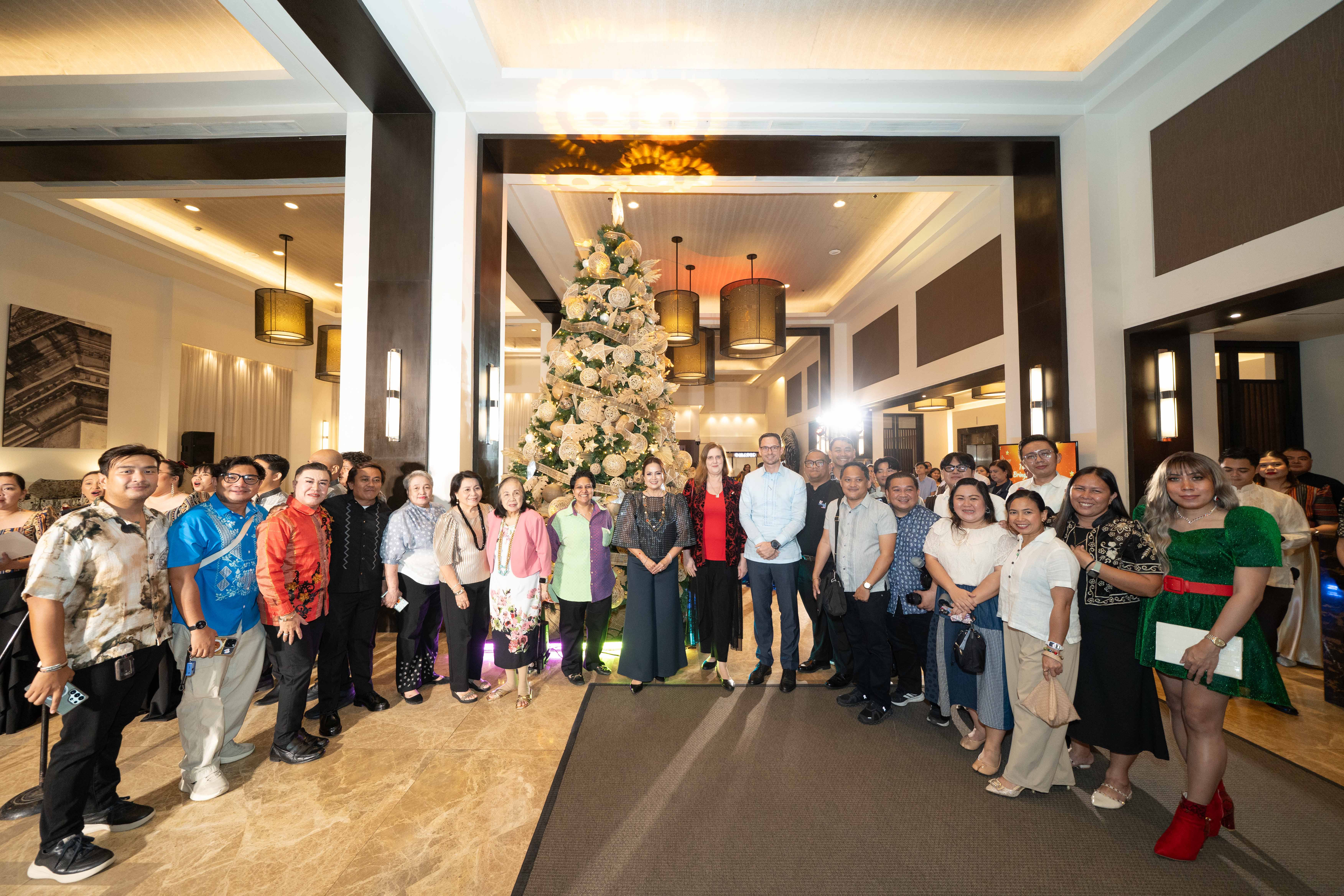 06 Friends from the Media(1)