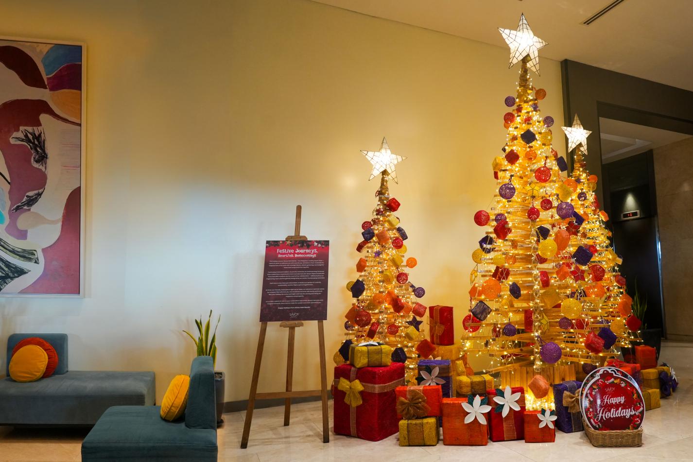 Sustainable Christmas Tree at the Lobby(1)