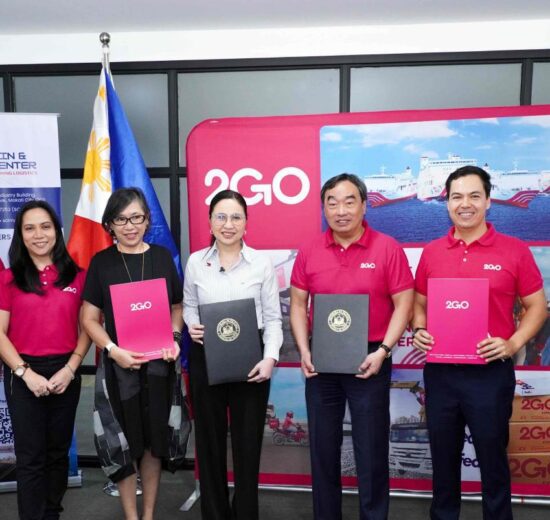 DTI x 2GO Signing Photo(1)