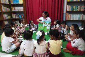 Childlink teacher teachng the students