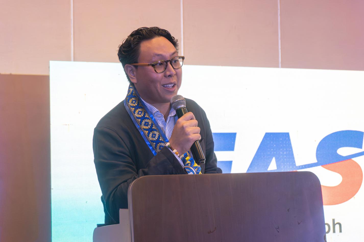 FAST Logistics Group AVP for Customer Revenue Strategy & Digital Transformation Anton Chiongbian, SCMAP Visayas Supply Chain Summit 2026